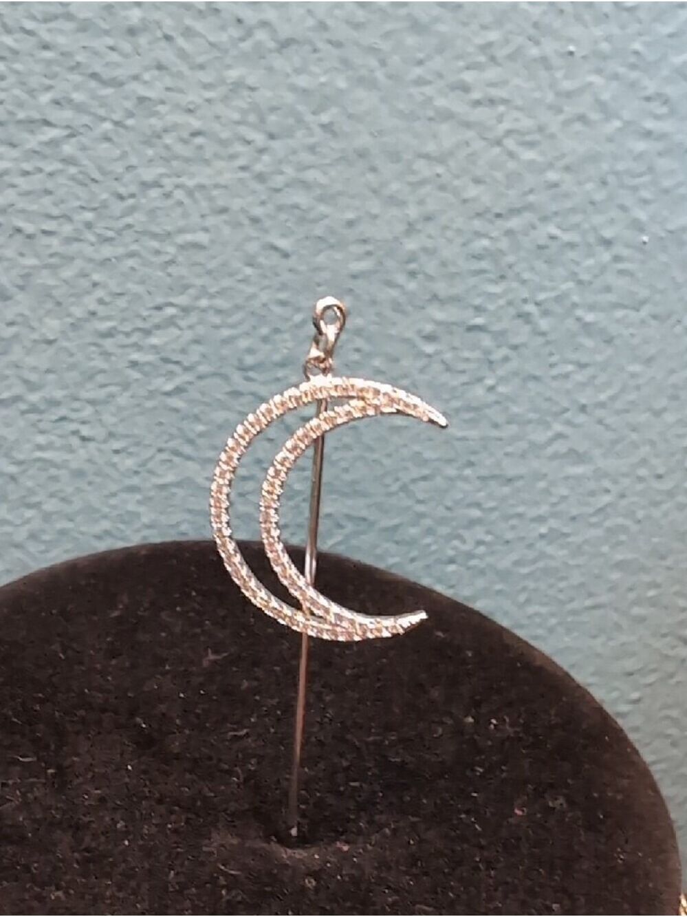 Crown, Crescent Moon ,Key & Cowboy Hat Pin Set - Picture 4 of 9